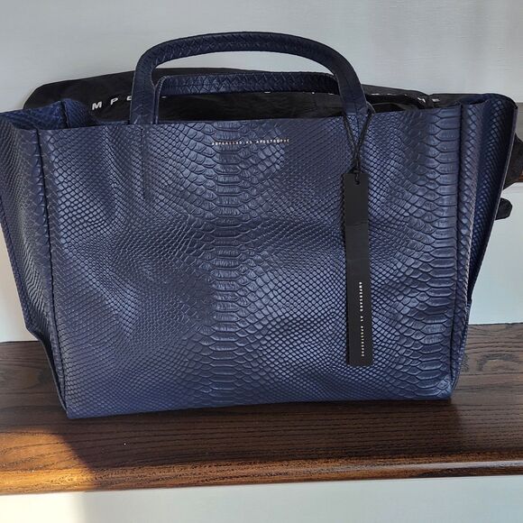 Large Leather Navy Tote Python Designer 100% Leather Ampersand As Apostrophe NWT - Picture 8 of 14